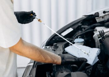 Car Manufacturers Say Goodbye to Oil Dipsticks