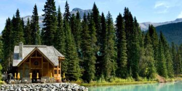 Danish Couple Flees Swedish Eco-Retreat, Leaving Behind 158 Barrels of Human Waste