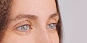The Psychological Impact of Unwavering Eye Contact