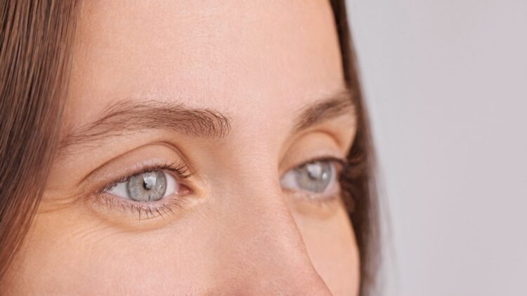 The Psychological Impact of Unwavering Eye Contact