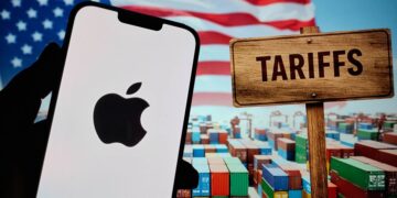 Goodbye to making iPhones in the U.S. - This bolt prevents Apple from moving iPhone manufacturing to the U.S.