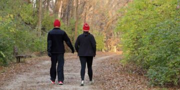 A Simple Walking Trick Could Help Prevent a Potentially Life-Threatening Heart Condition