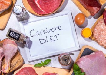 An extreme diet of cheese and butter caused his hands to fill with cholesterol and look like this