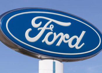 Ford and Lincoln Recall Over 450,000 Vehicles Due to Crash Risk