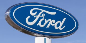 Ford and Lincoln Recall Over 450,000 Vehicles Due to Crash Risk