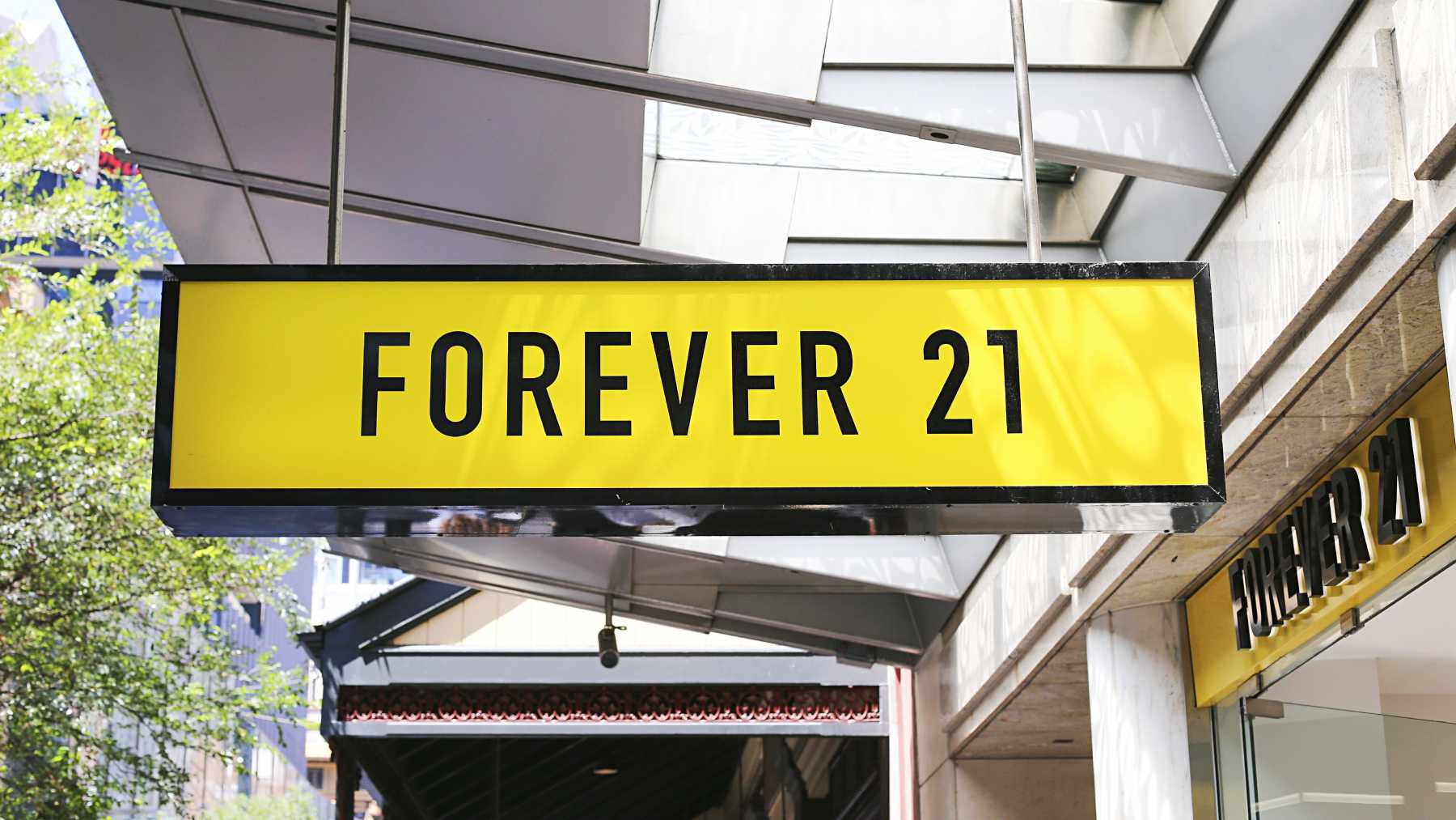 It’s Official—This Beloved Clothing Store Is Closing All 354 U.S. Locations — A Final Blow to Mall Culture