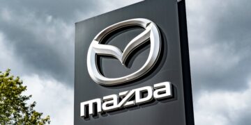 Mazda surprises the world with innovative 4-cylinder Skyactiv-Z gasoline engine