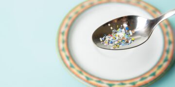 nanoplastics attach to toxic bacteria and create a lethal combination for humans and oceans