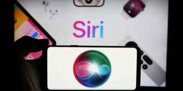 Apple will allow Siri to be replaced by other voice assistants, a historic change to iPhone and IOS