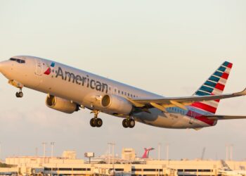 Bad news for travelers - airlines warn of possible changes with Visa and Mastercard that will complicate payments - and how it will affect you when booking a flight