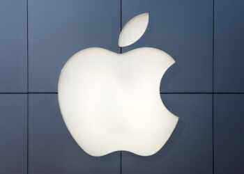 Apple tests artificial intelligence models and finds ChatGPT and DeepSeek collapse under difficult reasoning