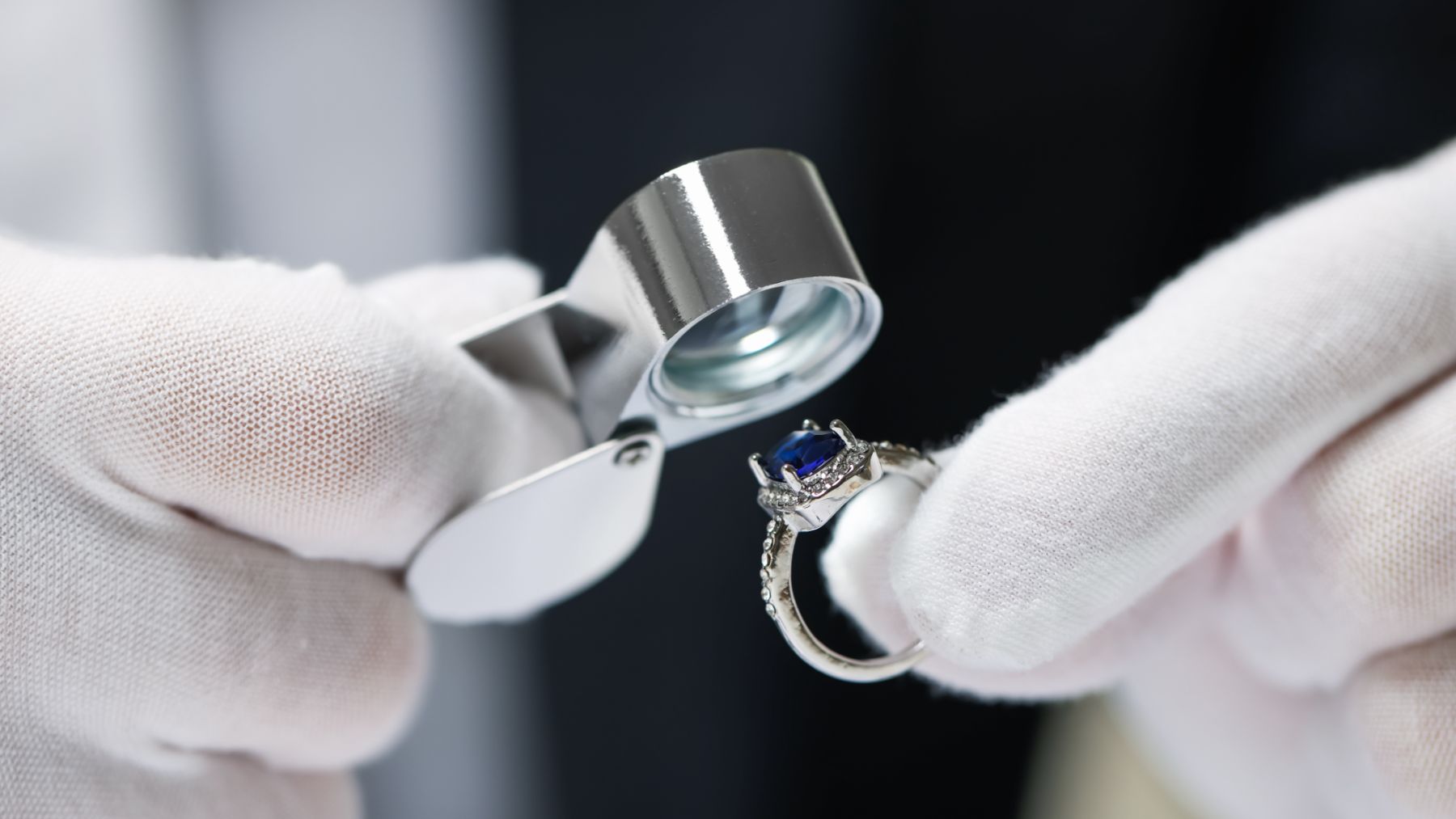 What looked like junk turned out to be a historic jewel - he bought the ring for $20 and what he discovered afterwards left everyone speechless