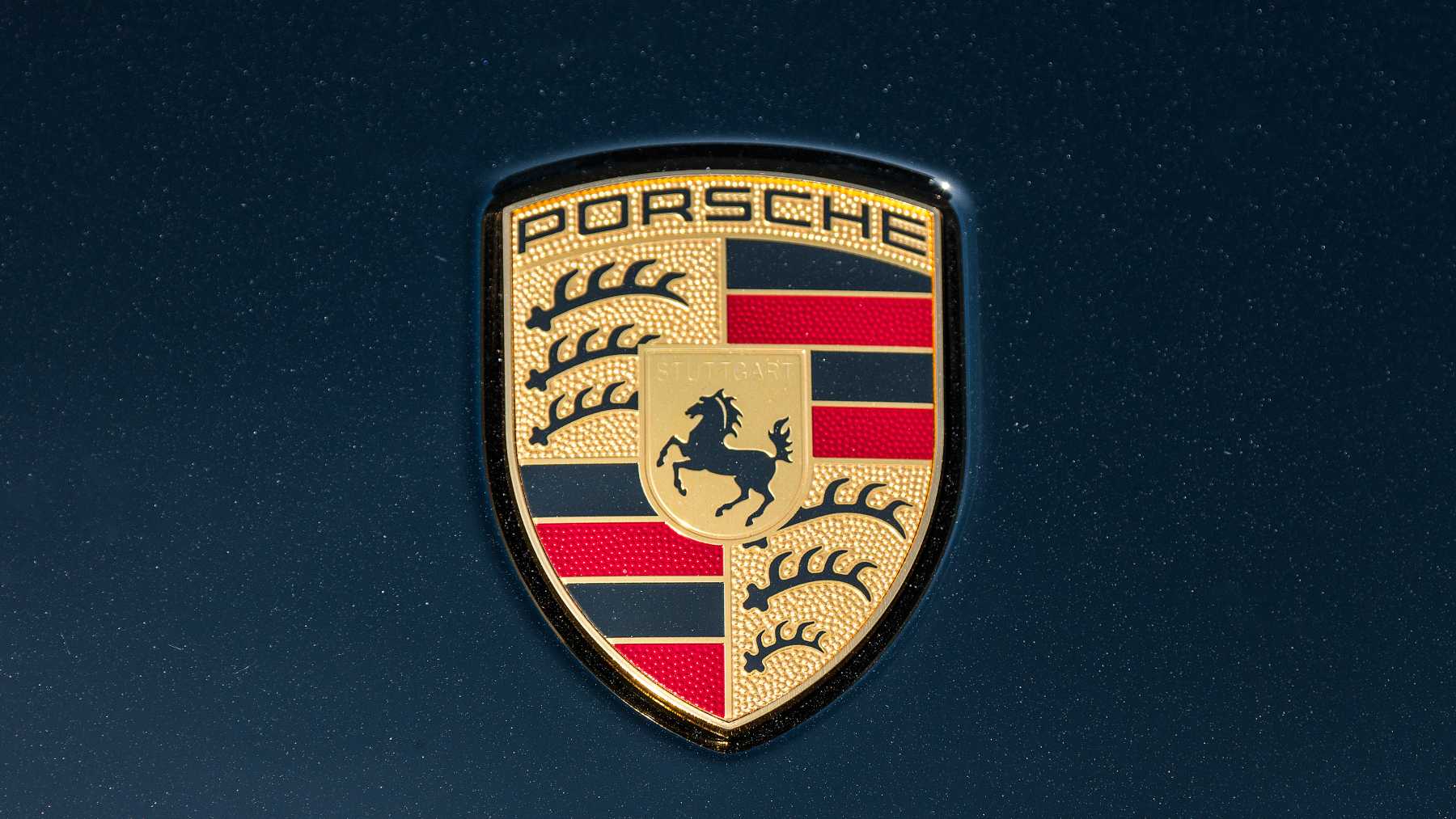 Porsche's Cutting-Edge Hydrogen Engine Revolutionizes High-Performance Cars