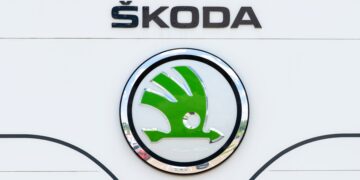 the Skoda Favorit returns as a concept car and surprises with an unexpected modern design