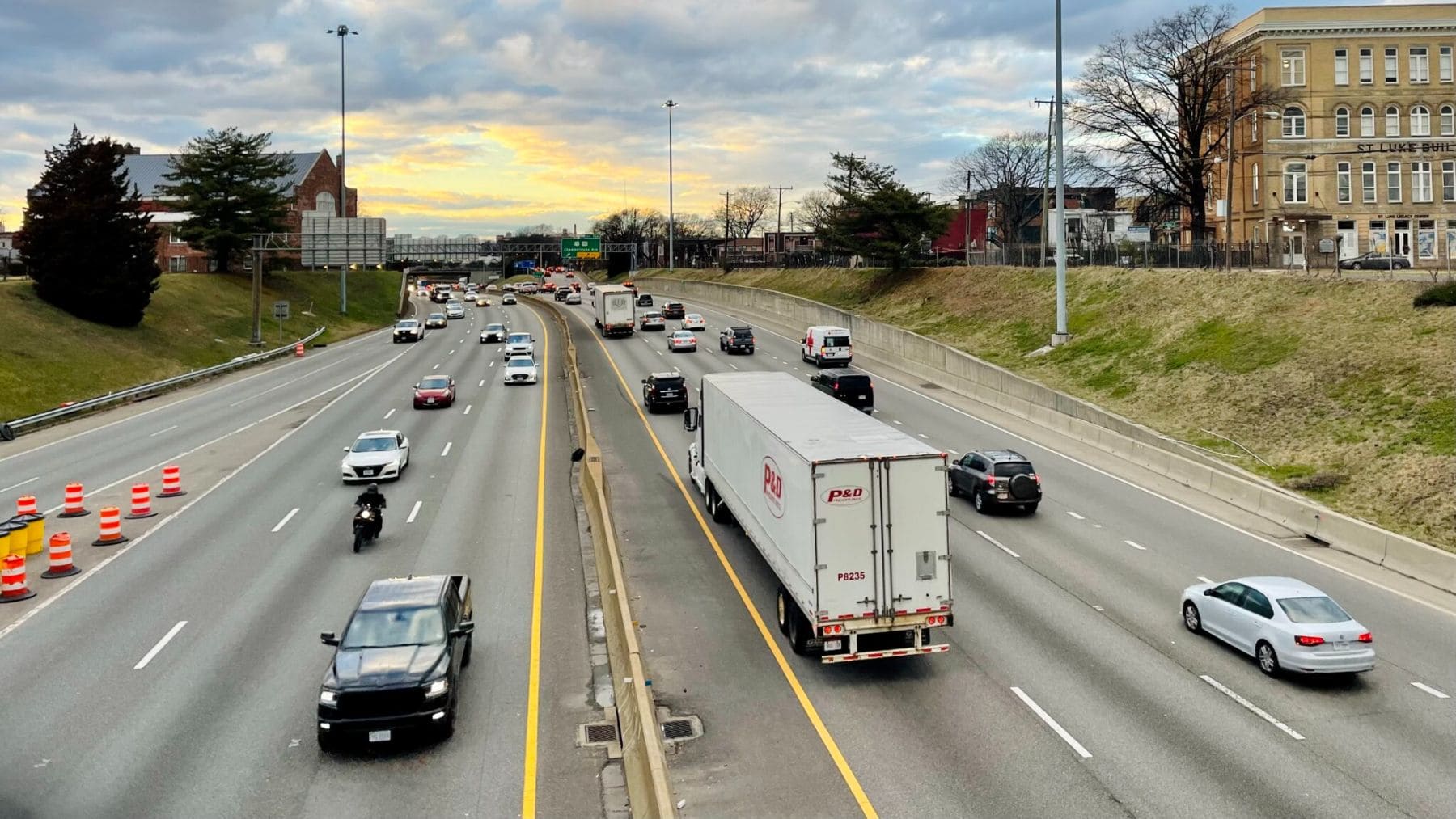 Farewell to trucks without speed control - Washington imposes new mandatory roadside technology