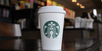 Starbucks joins the AI revolution and automates ordering with an amazing virtual assistant
