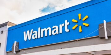 Walmart under scrutiny - Immigration Service fines chain $24 million for massive document irregularities