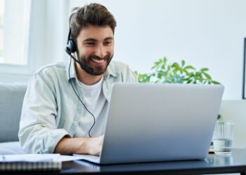 No office, no bosses on top - working from home improves happiness, mental health and productivity, according to a compelling study