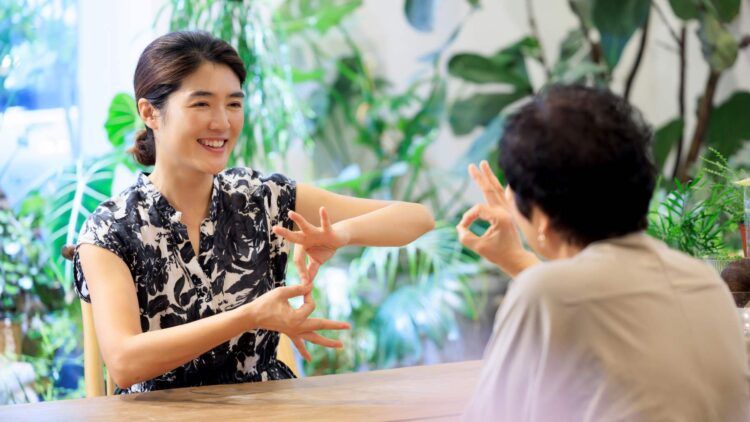 artificial intelligence doesn't understand sign language... and the errors are already worrisome