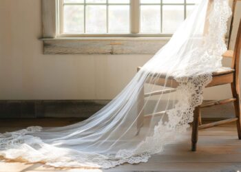 This is the true origin of why brides wear veils at weddings, and its meaning will surprise you