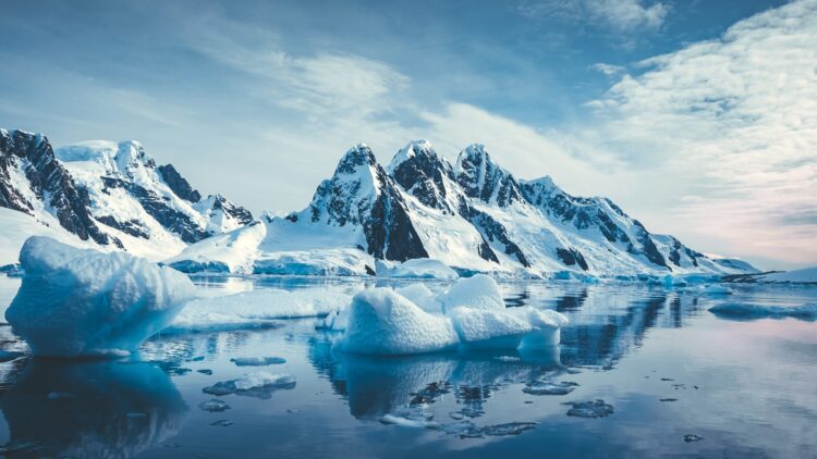 Neither ice nor fossils - the real discovery under Antarctica will leave you speechless and could affect you more than you think