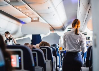 Confirmed - flight attendants analyze your behavior before takeoff (and this is why)