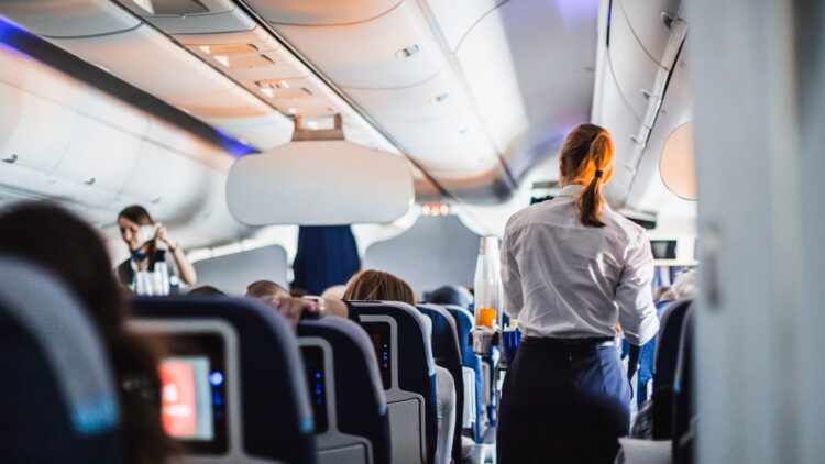 Confirmed - flight attendants analyze your behavior before takeoff (and this is why)