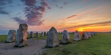 Neither pyramids nor Stonehenge - Carnac could be Europe's first great monument - reveals structures more than 6,700 years old