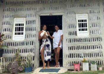 No cement, no bricks - this family built their 7-bedroom house with 8,000 recycled glass bottles - this invention is revolutionizing the world of construction
