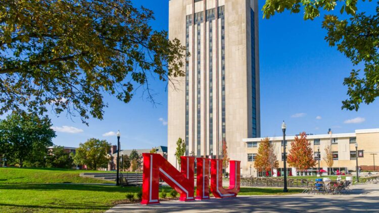 It's official - Illinois students will have direct admission to public universities with no need to apply starting in 2027