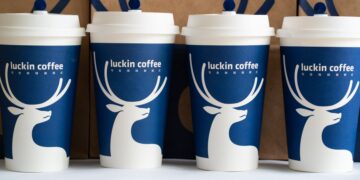 Neither Starbucks nor Dunkin' - this Chinese chain comes to Manhattan with aggressive pricing and an app that changes everything