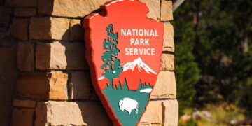 Bad news for tourists - foreign tourists will pay more to enter U.S. national parks, but Americans won't