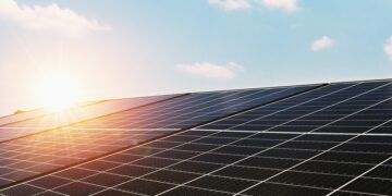 Confirmed - these new solar panels generate electricity even in dim light or indoors (and could change everything)