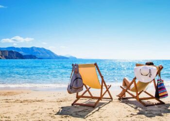 Goodbye long vacations - experts reveal why it's better to take shorter, more frequent breaks