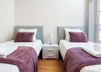 “Sleep divorce” - the trend that is revolutionizing relationships and sleep - is saving thousands of marriages