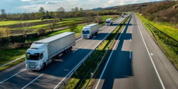 New speed limit in the U.S. - truckers in this state will be required to drive at only 65 mph under a controversial law that is now official