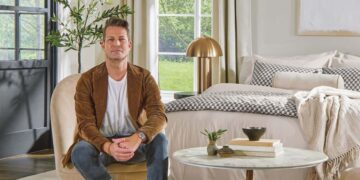 Confirmed by Nate Berkus - vertical blinds are officially “out” and this elegant trick replaces them in sliding doors
