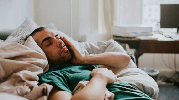 An expert confirms it—this is the real reason why you wake up feeling worse after taking a nap