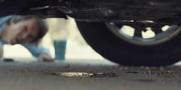 Felipe Sacristán, mechanic: “When you see a drop of oil on the floor, go immediately to the workshop; oil leaks never fix themselves"