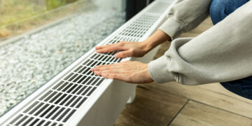 Bad news for millions of households in the US—heating bills will rise by 7.6% this winter, and thousands already fear they won't be able to pay them