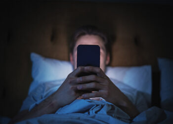 Confirmed—doomscrolling isn't just a meme, it's “rotting” your brain and shrinking it, according to neuroscientist TJ Power