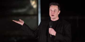 His wife confirmed it—the habit that Elon Musk repeated for years and that made him one of the most powerful men on the planet