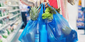 Confirmed—plastic grocery bags are not suitable for storing food, and their ink can transfer directly to what you eat