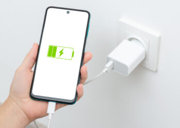 Your phone isn't broken—the secret trick to calibrate your battery and avoid unexpected shutdowns that frustrate millions of users