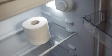 Confirmed—The unusual home remedy involving toilet paper in the refrigerator that extends the shelf life of fruits and vegetables beyond your expectations