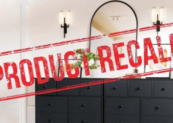 Alert in the United States—Walmart and the CPSC are recalling a 10-drawer dresser that can tip over and trap small children, authorities warn