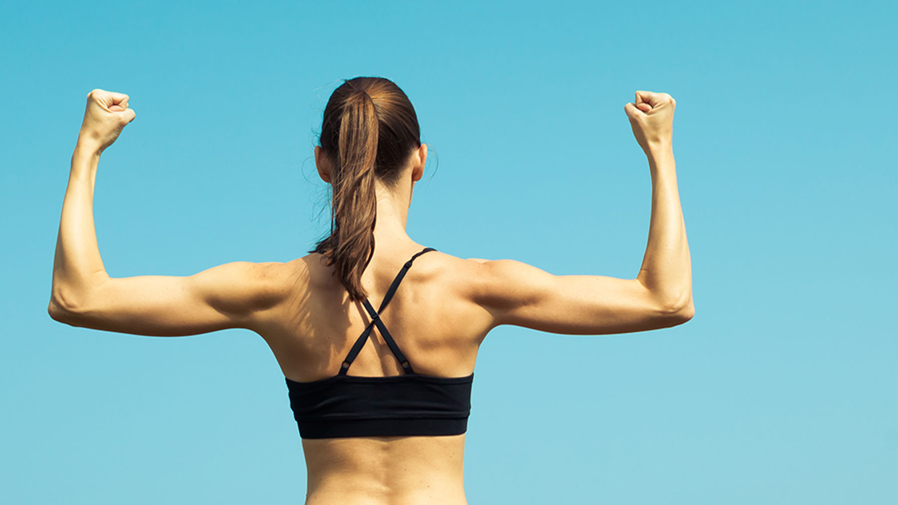 Confirmed—The simple trick to say goodbye to “bat wings” without going to the gym