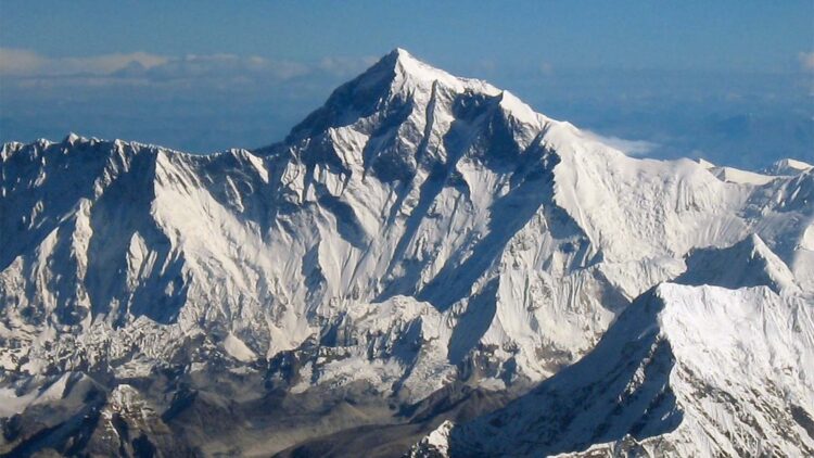Global alert—China discovers one of the world's largest lithium deposits near Everest at an altitude of 5,500 meters