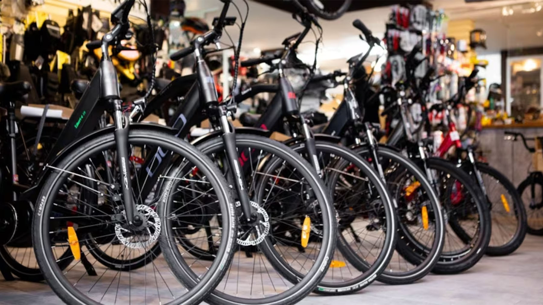 It's official—New York City approves a 15 mph speed limit for e-bikes citywide, and no one knows how they're going to enforce it