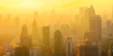 Goodbye to the toxic air of large cities—studies show that moving to green areas improves lung capacity and prevents long-term respiratory diseases